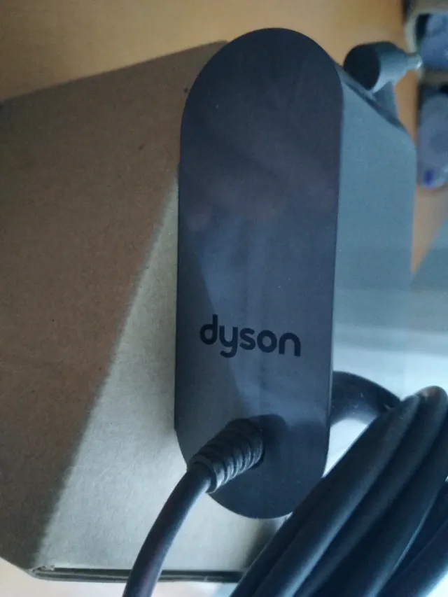 Caricabatterie Dyson V15 Originale Poco Uso