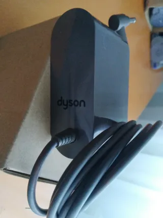 Cargador Dyson V15 Original Poco Uso