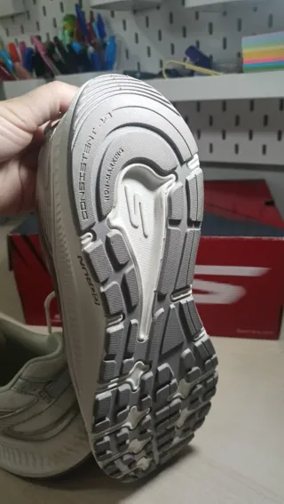 Skechers Go Run Consistent 2.0 Hi Light 38EU