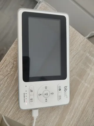 Vigilabebés BBest con pantalla