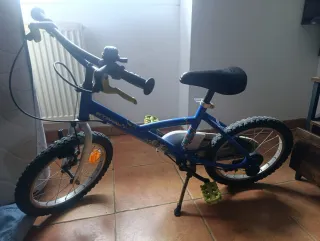 Bicicleta infantil BTWIN azul