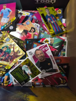 Caja +600 Cartas Adrenalyn y Liga este