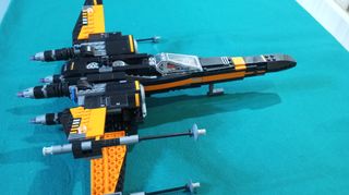 Lego 75102 X wing  negra