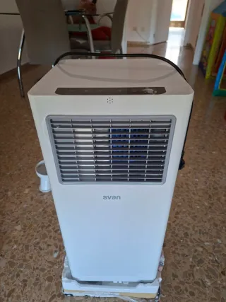 Aire Acondicionado Portátil Svan SAAP900F