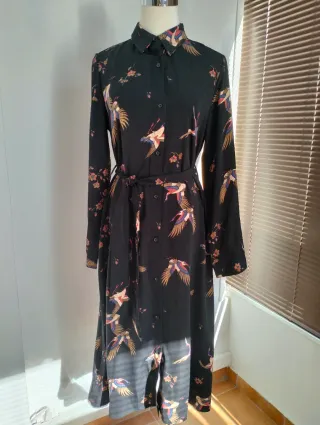 Vestido camisero estampado de grullas