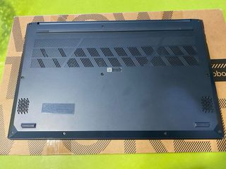 Portátil Asus Vivobook Pro 15 QLED Negro