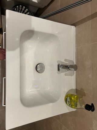 Mueble de baño con lavabo