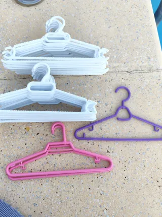Pack 10 Perchas Infantiles Plástico