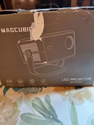 Proyector Magcubic LED Rotación 360° Blanco