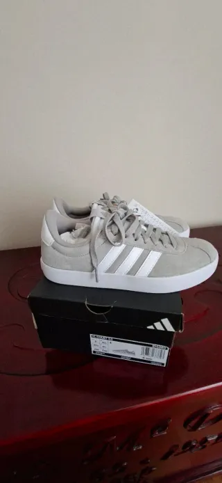 Zapatillas de mujer Adidas VL Court 3.0,  37 1/3