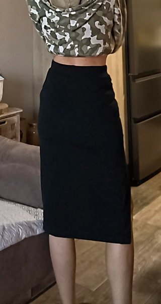 Falda tubo Shein negra con abertura