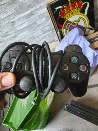 PlayStation 2 + accesorios + juegos