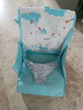 Trona bebé gris y blanca + regalo alzador