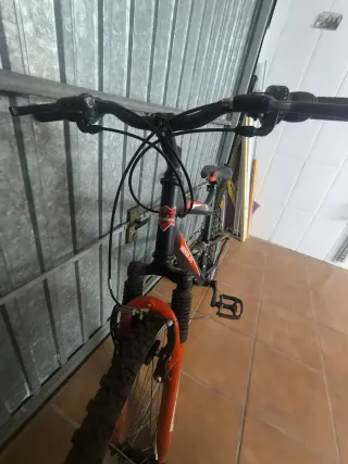 Bicicleta Montaña 26 FS Negra