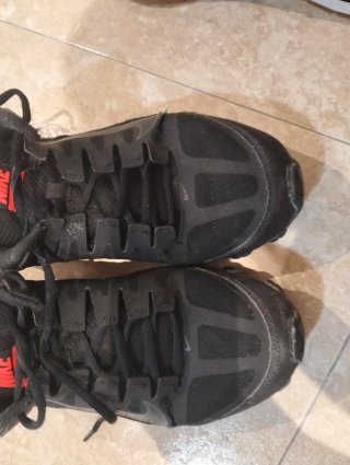 Zapatillas Nike Air Max Negras y Rojas