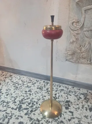 Posacenere da terra anni '50 ottone