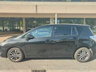Toyota Verso 1.6D 110CV (Motor BMW)