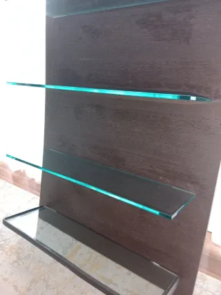 Estantería de cristal marron
