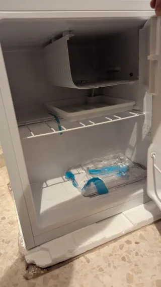 Mini frigorífico  41L con Congelador