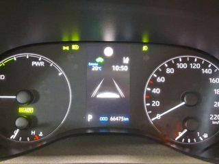 Toyota Yaris 1.5 120H Business Plus