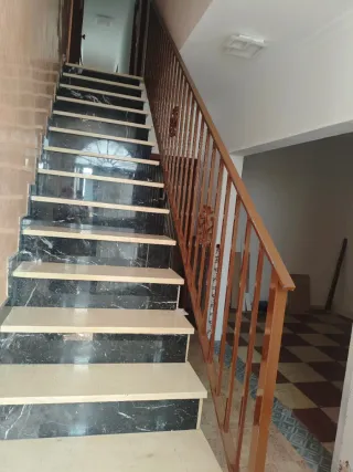 Barandilla de hierro para escaleras marron