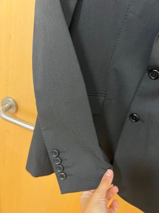 Traje negro Zara