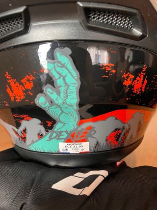 Casco Dexter Talla M a estrenar! Con visera solar.