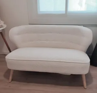 Sofá moderno beige tela y madera