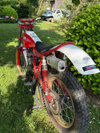 Fantic 200 Trial Roja y Blanca