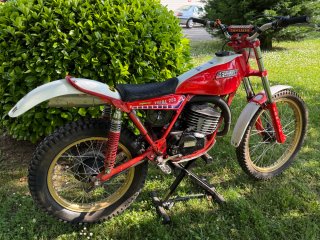 Fantic 200 Trial Roja y Blanca