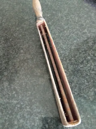 Afilador antiguo para navaja de afeitar