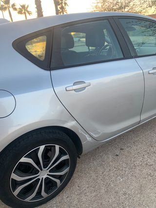 Opel Astra 2011