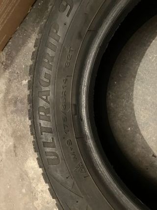 Neumáticos invernales de coche (Goodyear)