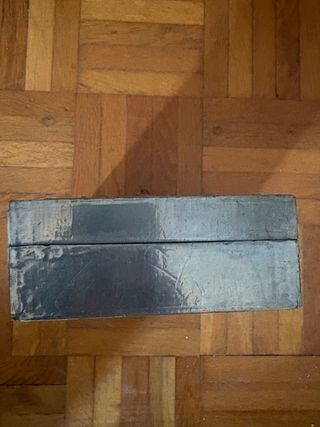 Joyero vintage de metal repujado a mano
