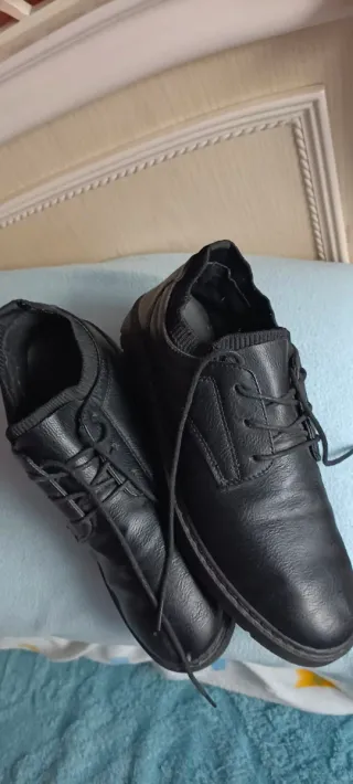 Zapatos negros talla 43