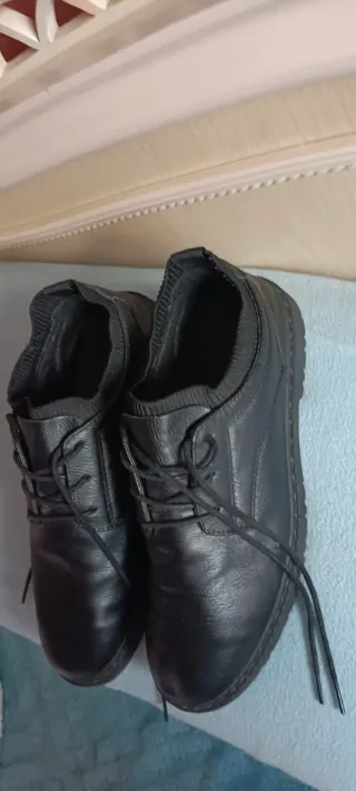 Zapatos negros talla 43