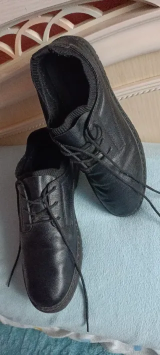 Zapatos negros talla 43