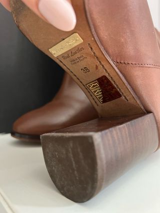 Botas altas piel marrón Massimo Dutti
