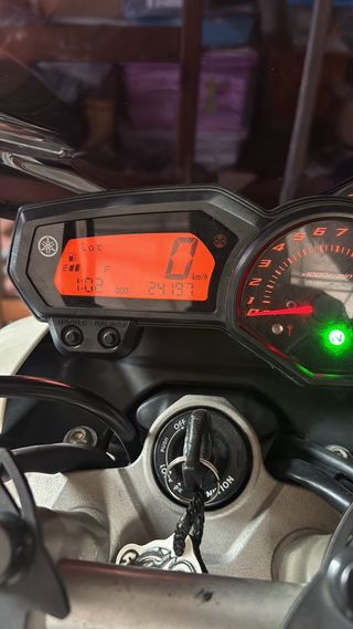 Yamaha XJ6 2011