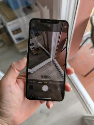 iPhone 11 Pro Max 64GB Dorado
