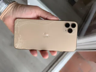 iPhone 11 Pro Max 64GB Dorado