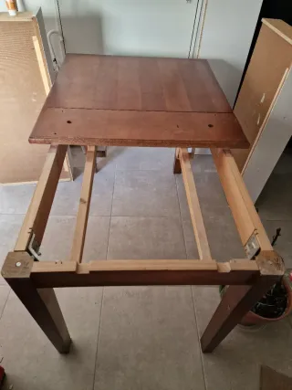 Mesa de comedor extensible de madera