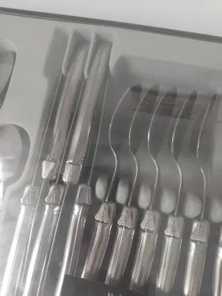 Cubertería Laguiole 6 pax