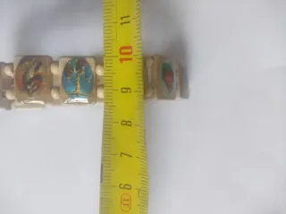 Pulsera religiosa con imágenes