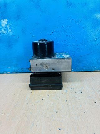 A0044315412Q01 Módulo ABS Mercedes-Benz Clase C
