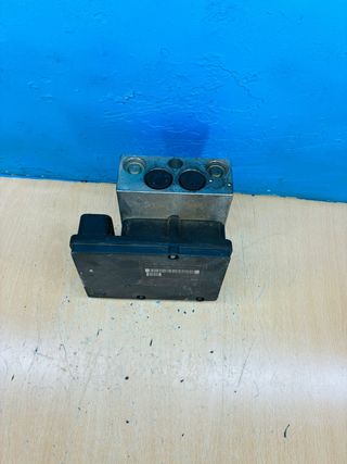 A0044315412Q01 Módulo ABS Mercedes-Benz Clase C