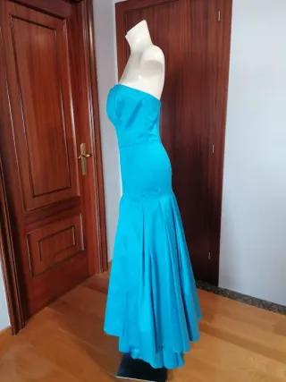 Vestido invitada boda corte sirena