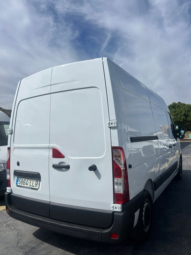 RENAULT MASTER 2020 L2H2