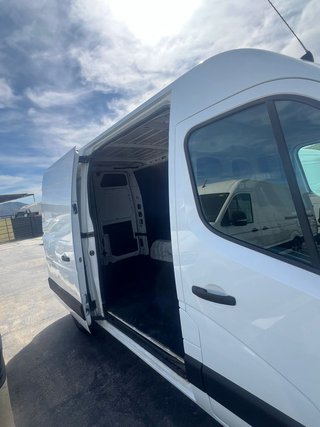 RENAULT MASTER 2020
