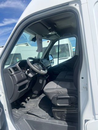 RENAULT MASTER 2020